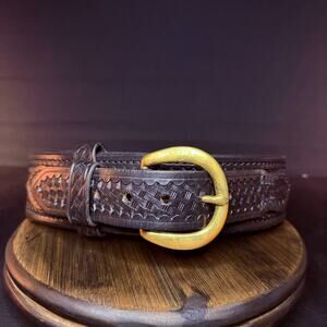 Aker River Belt Size 30" Basketweave Leather Brass Buckle 2.25" Wide Black